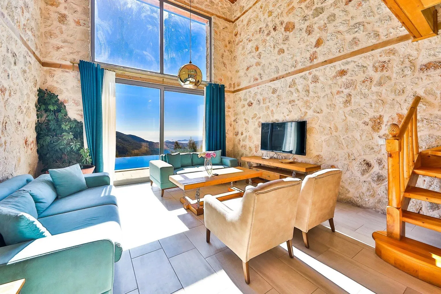 Villa Hestia Flo