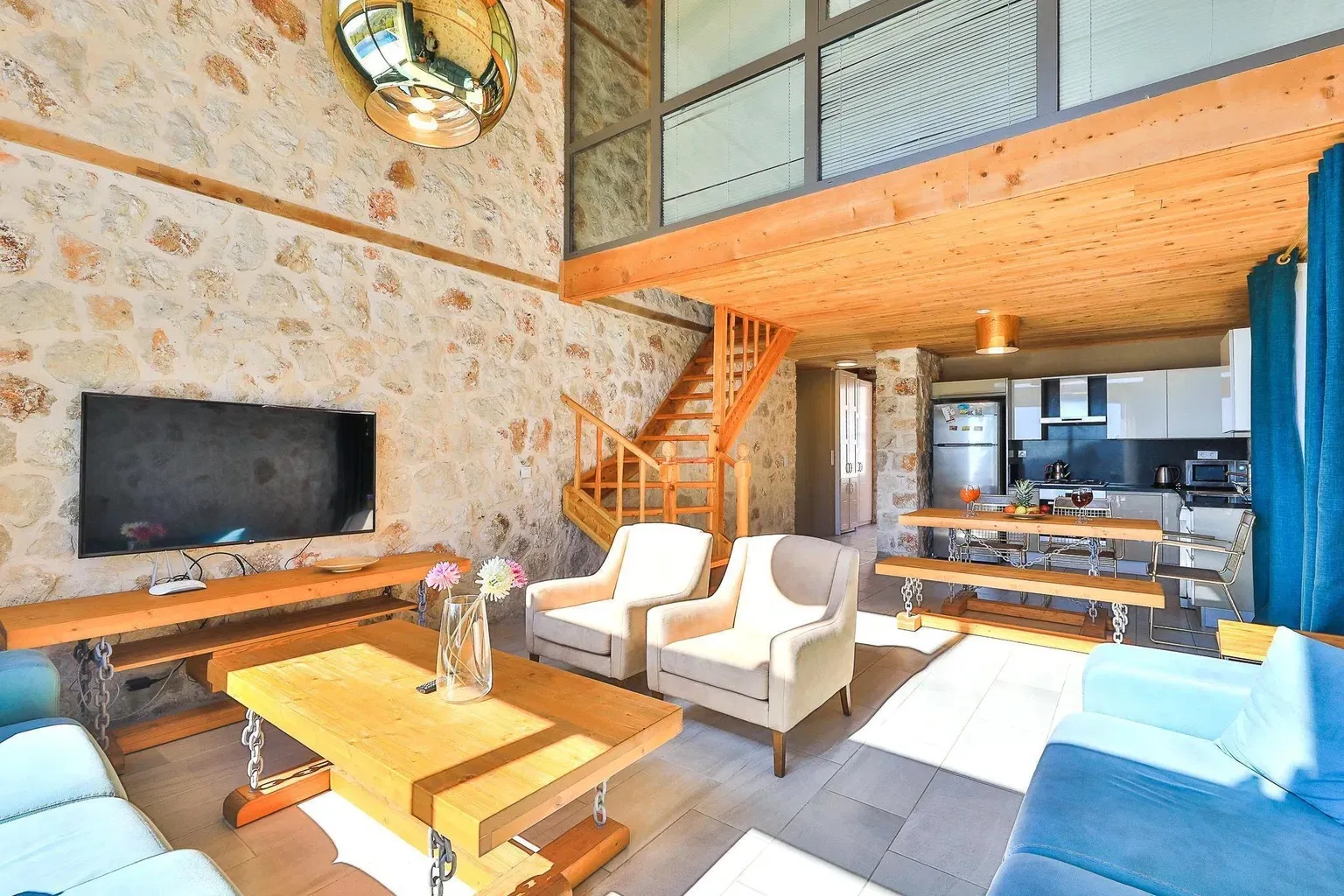 Villa Hestia Flo